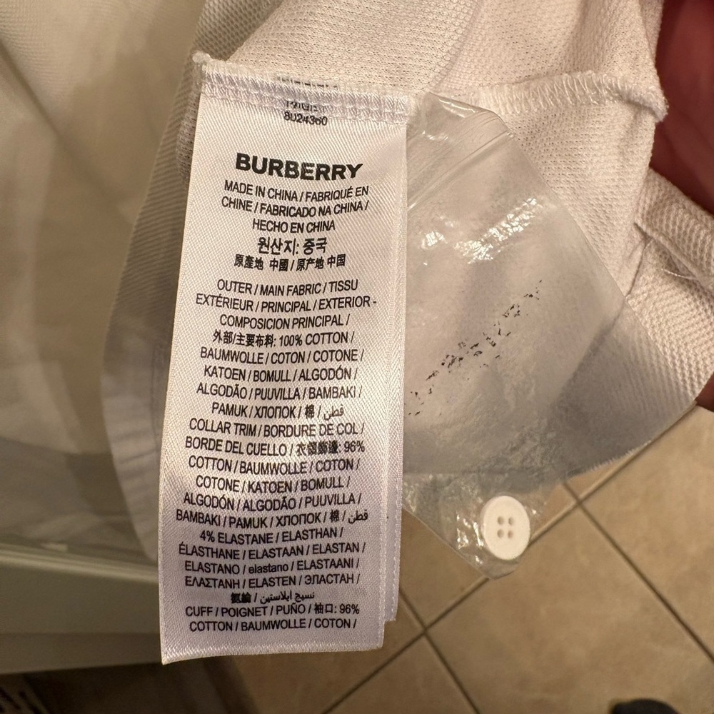 Burberry Rubber Logo Polo with flaws - Picture 5 of 11
